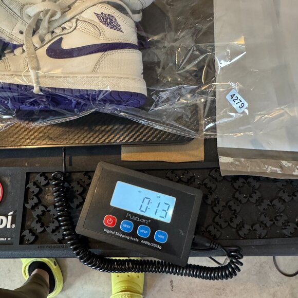 Nike Air Jordan 1 Kids Size 11C White/Purple High OG Streetwear 705321-137 - Picture 9 of 9